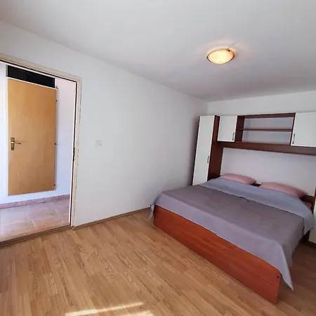 Apartman And Jengic Vodice