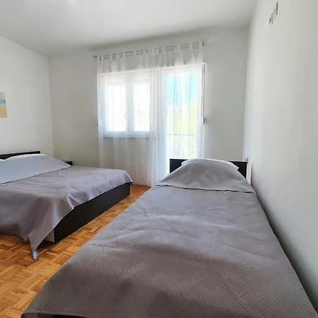 Apartman And Jengic Vodice