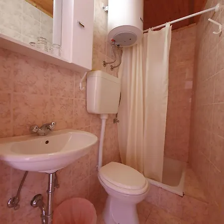 And Jengic 아파트