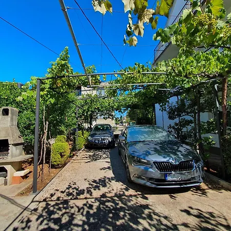 Apartman And Jengic Vodice