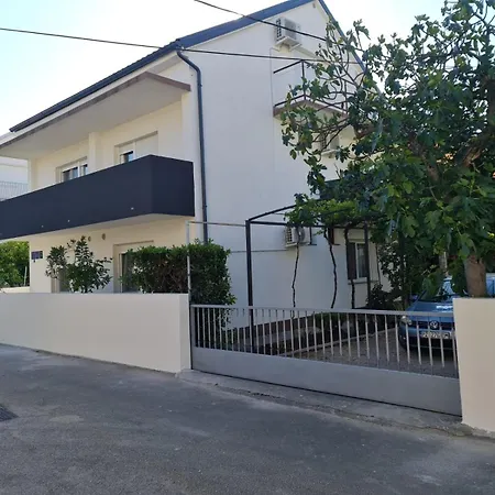 Appartamento And Jengic *