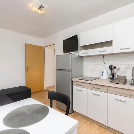 And Jengic Apartman *