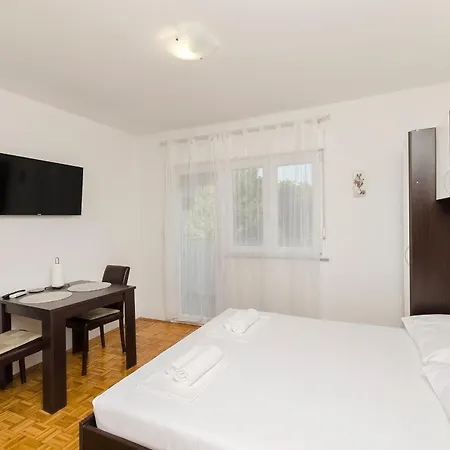 Apartman And Jengic