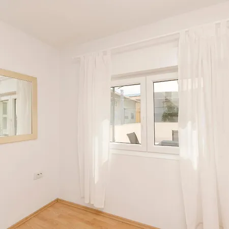 And Jengic Apartman Vodice