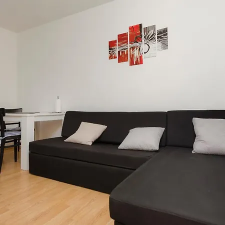 Apartman And Jengic Vodice