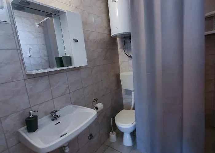 Appartement And Jengic *