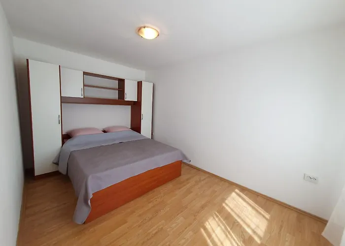 Appartamento And Jengic *