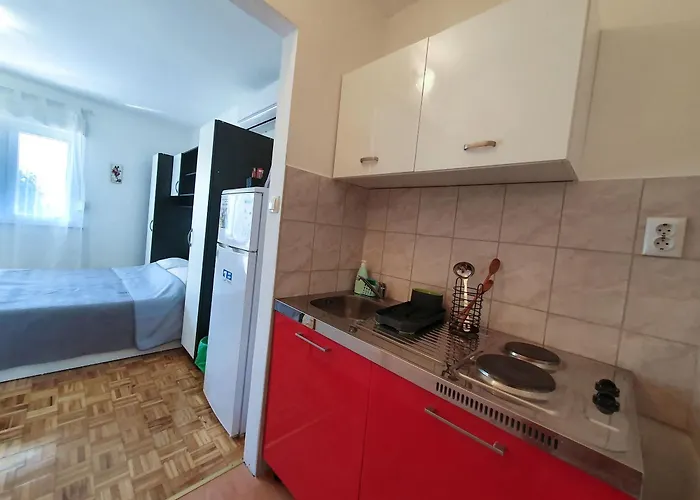 Appartement And Jengic *